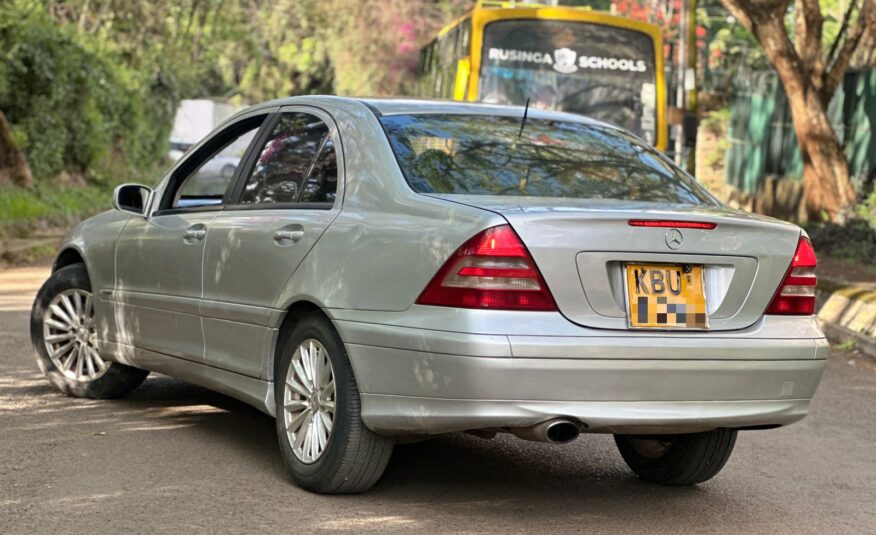 2006 Mercedes Benz C180