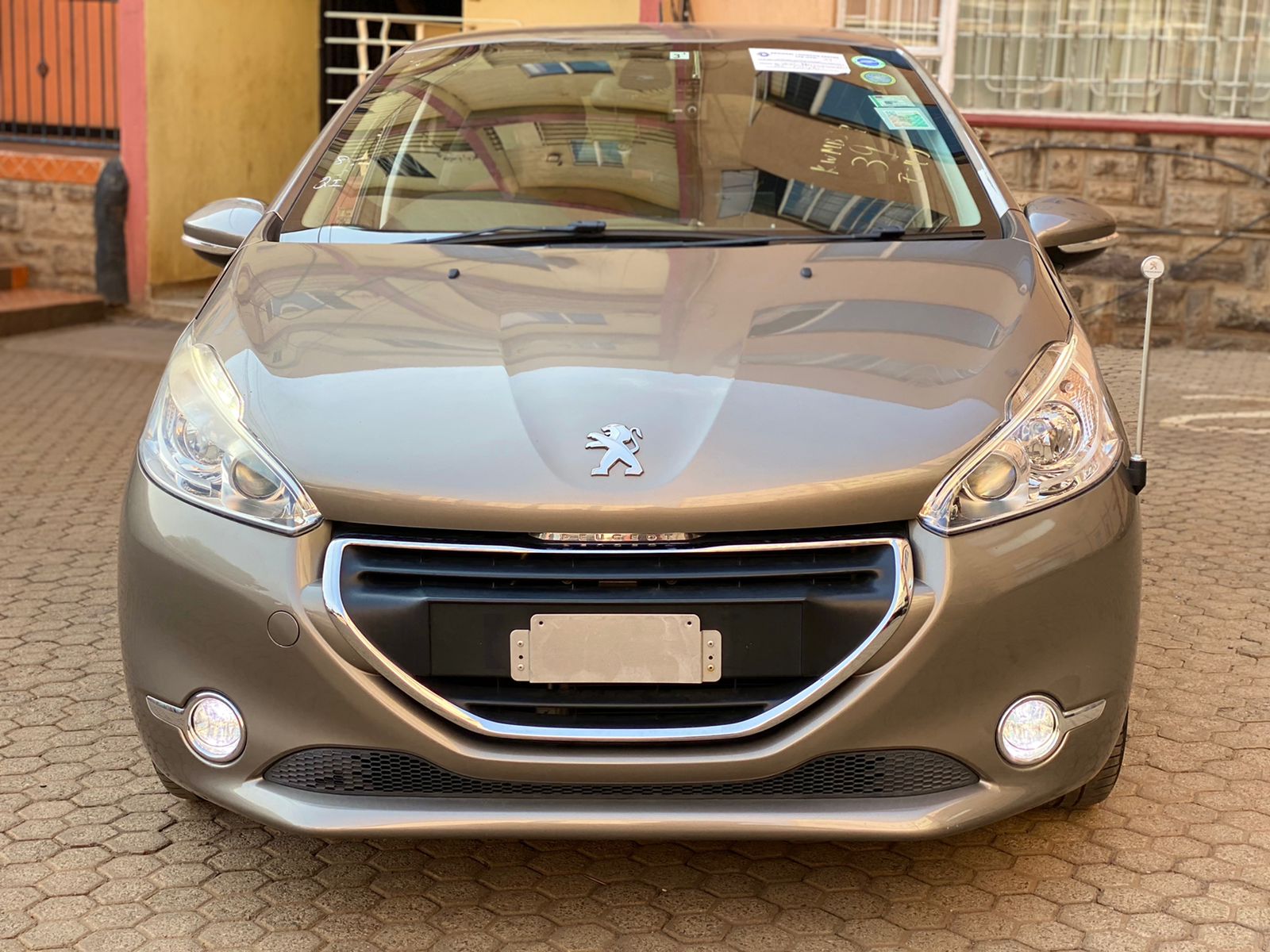 2014 Peugeot 208 Premium in Kenya - Cars to buy for 1 million