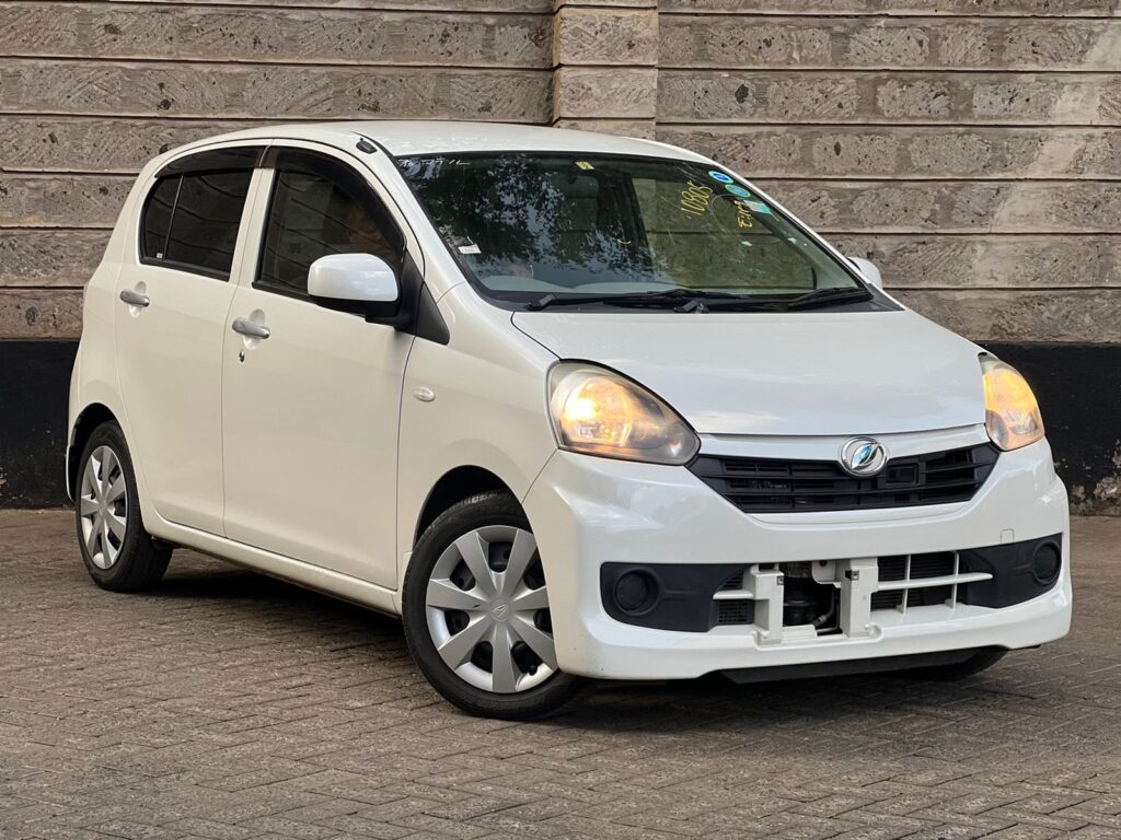 2015 Daihatsu Mira EIS Cars to buy for 1 Million