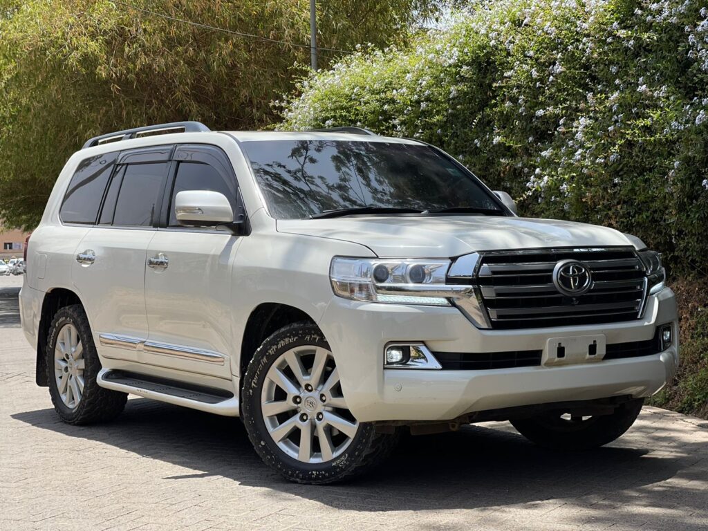 2014 Toyota Land Cruiser V8 ZX - Top 12 Best Cars in Kenya