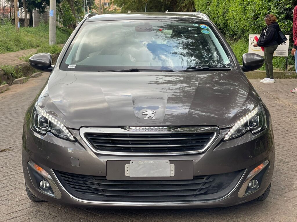 2016 Peugeot 308 with MoonRoof | Lipa Pole Pole Vehicles under 2 million