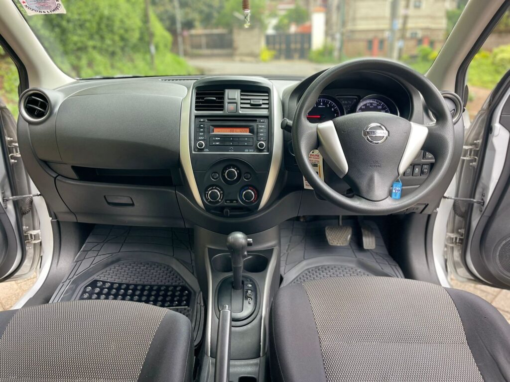 Nissan Tiida Latio 2016 in Kenya For Sale | Lipa pole pole accepted