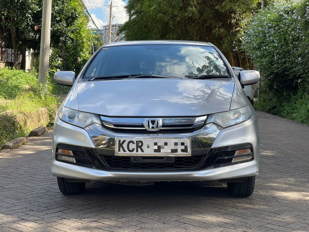 Honda Insight Hybrid 2013 for sale in Kenya under 1 Million Lipa mdogo mdogo accepted