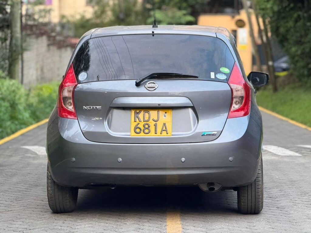 Nissan Note Digs 2015 Grey cheap Car for Sale in Kenya below 1 million lipa mdogo mdogo accepted