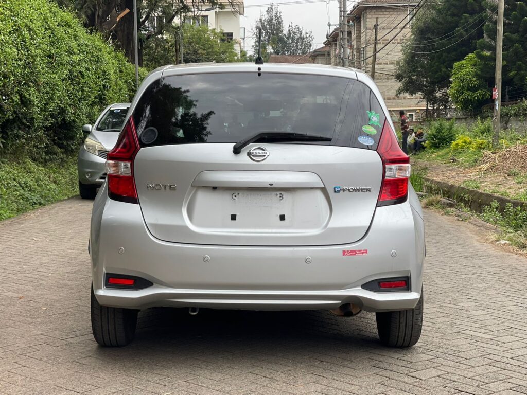 Nissan Note E-Power 2017 vehicle under 1.5 million in Kenya fofr sale