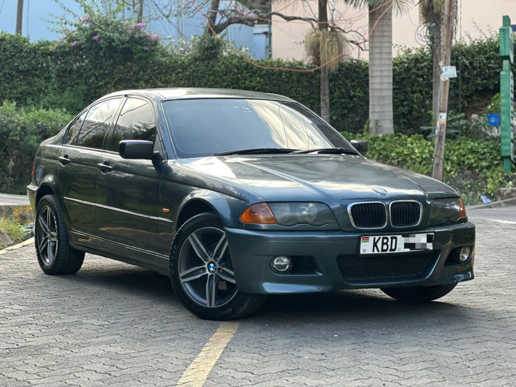 BMW 320i 2002 Car for Sale Under 1 Million in Kenya 2024 | Lipa pole pole Accepted