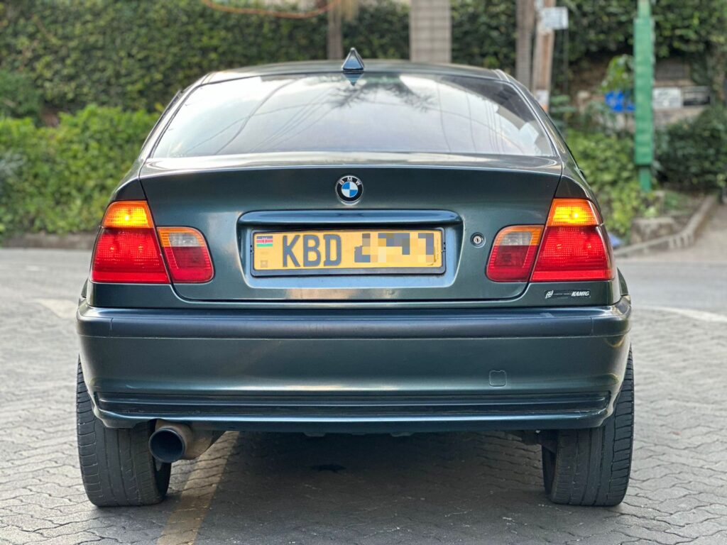 BMW 320i 2002 Car for Sale Under 1 Million in Kenya 2024 | Lipa pole pole Accepted