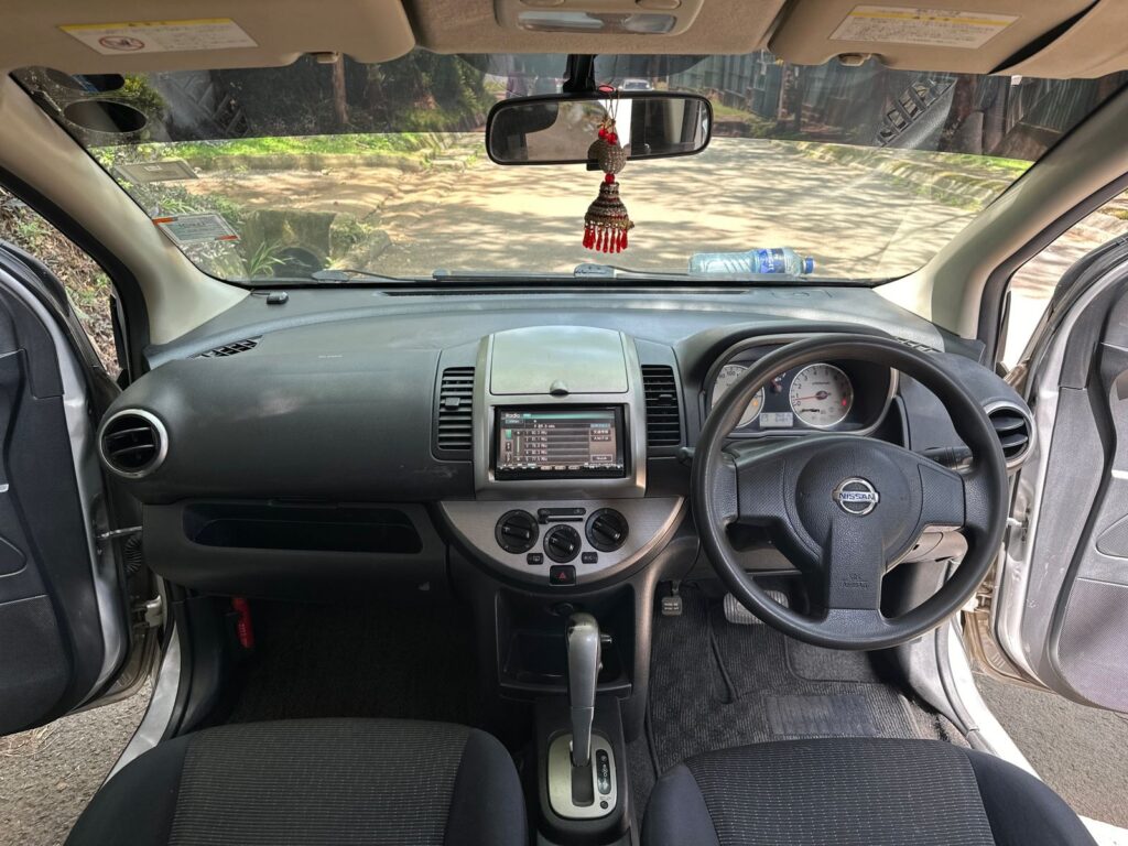 Nissan Note 2010 Affordable hatchback cars in Kenya for sale