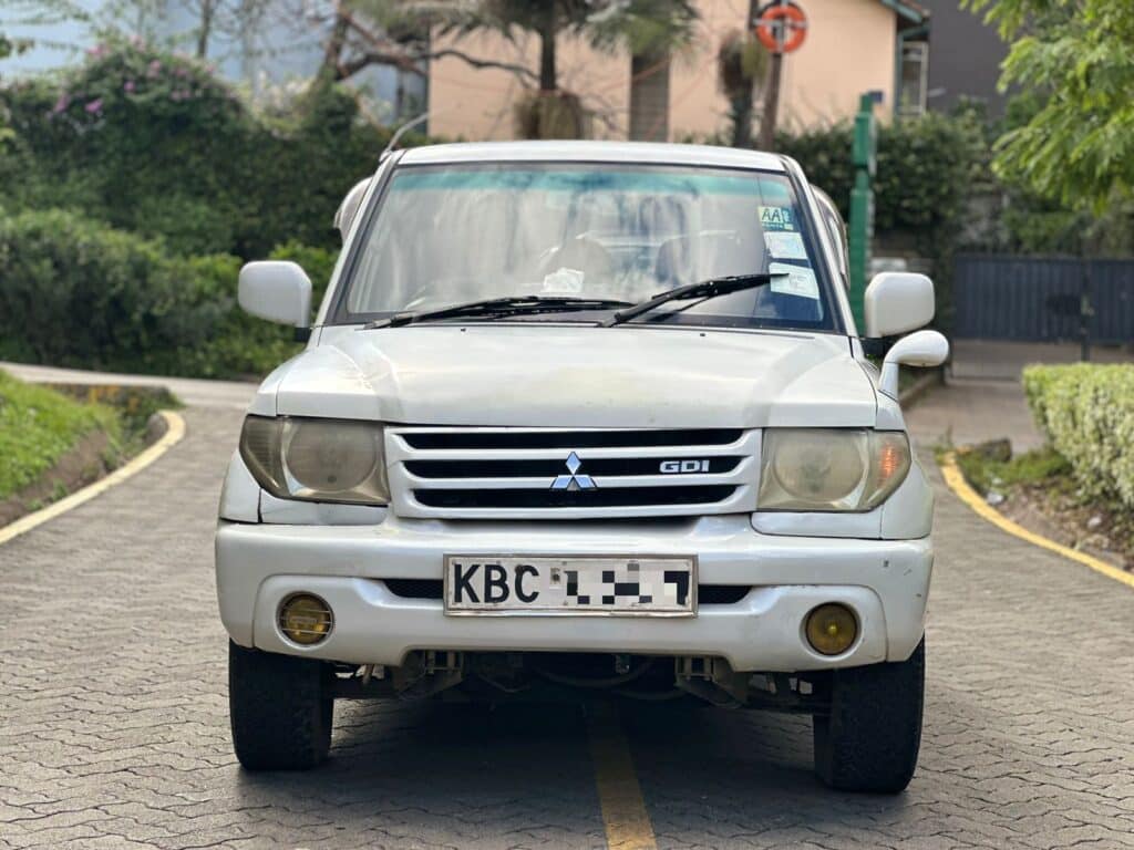 Mitsubishi Pajero IO 2002 Best car deals under 1 million in Kenya