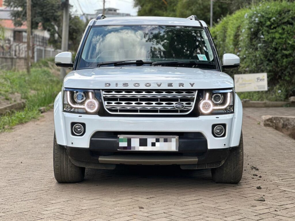 Land Rover Discovery 4 HSE 2015 Top affordable luxury vehicles for sale in Kenya