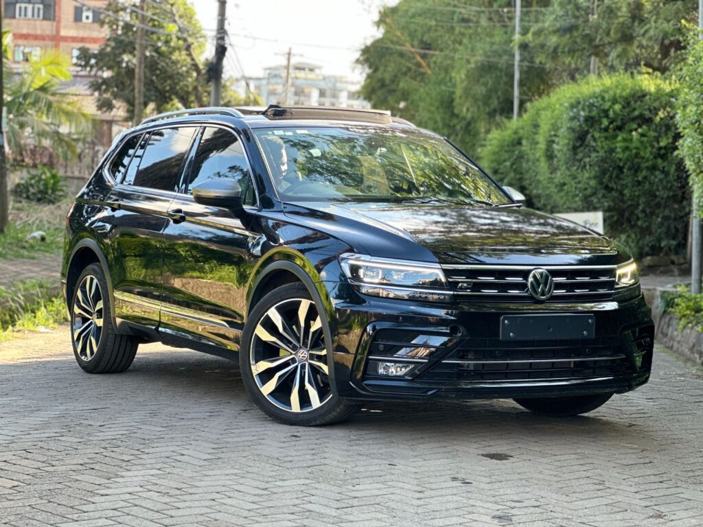 Volkswagen Tiguan 2.0 TDI R-Line 2018 luxurious car for sale in Kenya