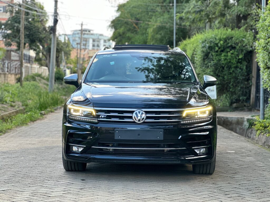 Volkswagen Tiguan 2.0 TDI R-Line 2018 luxurious car for sale in Kenya